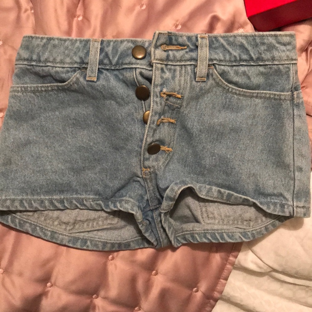 American apparel shorts!